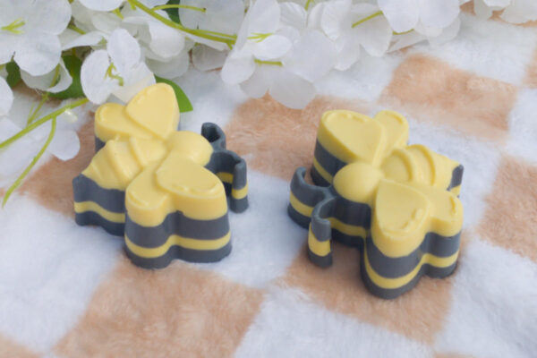 honey scented bee soap big